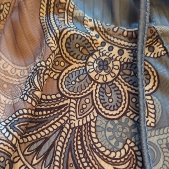 Blue and White Relaxed Hoodie - Picture 15 of 17